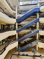 The Riverwalk / Riverwalk Apartments (D1), Retail #489615541